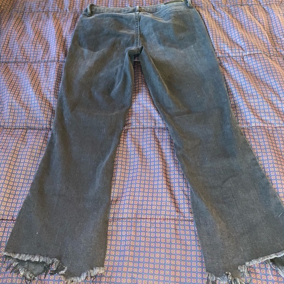 Black Jeans - Picture 3 of 3